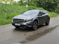 Gebraucht Mercedes GLA200 156 PS (114 kW) 2016 Grau SUV
