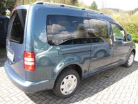 Gebraucht VW Caddy Maxi Comfortline 109 PS (80 kW) 2015 Andere farbe metallic Van / Kleinbus