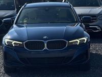 Gebraucht BMW 320 Shadowline 190 PS (139 kW) 2022 Blau Kombi