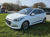 Gebraucht Hyundai i20 Active 120 PS (88 kW) 2017 Weiß Limousine