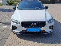 Gebraucht Volvo V60 R-Design 190 PS (139 kW) 2020 Weiß Kombi