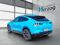 Gebraucht Ford Mustang Mach-E 197 kW (269 PS) 2023 Grabber blue metallic SUV