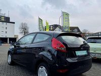 Gebraucht Ford Fiesta Trend 60 PS (44 kW) 2011 Pantherschwarz metallic Kleinwagen