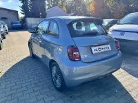 Gebraucht Fiat 500e Icon 86 kW (118 PS) 2022 Blau Kleinwagen
