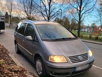 Gebraucht VW Sharan 116 PS (85 kW) 2006 Gold Van / Kleinbus