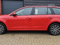 Gebraucht Skoda Octavia 115 PS (84 kW) 2017 Rot Kombi