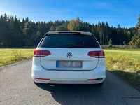 Gebraucht VW Passat 150 PS (110 kW) 2016 Weiß Kombi