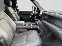 Neu Land Rover Defender SE 349 PS (256 kW) 2025 Grün SUV