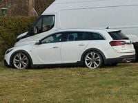 Gebraucht Opel Insignia Country Tourer 194 PS (142 kW) 2014 Weiß Kombi