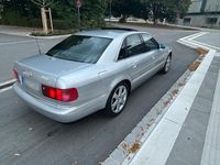 Second-hand Audi S8 365 CP (268 kW) 2000 Argintiu Berlinǎ