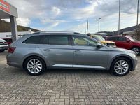 Gebraucht Skoda Superb Style 150 PS (110 kW) 2015 Grau Kombi