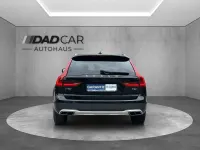 Używany Volvo V90 CC 250 KM (183 kW) 2018 Czarny Kombi
