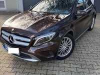 Gebraucht Mercedes GLA200 AMG Edition 1 156 PS (114 kW) 2015 Braun SUV