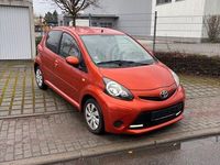 Gebraucht Toyota Aygo 68 PS (50 kW) 2013 Orange Kleinwagen