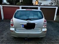 Gebraucht Toyota Corolla Verso 129 PS (94 kW) 2007 Silber Van / Kleinbus