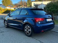 Gebraucht Audi A1 Attraction 86 PS (63 kW) 2012 Blau Kleinwagen