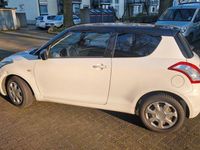 Gebraucht Suzuki Swift 94 PS (69 kW) 2012 Weiß Kleinwagen