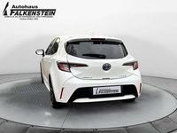 Gebraucht Toyota Corolla Team 122 PS (89 kW) 2022 Schneeweiß Limousine