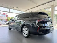 Gebraucht Opel Astra Elegance 131 PS (96 kW) 2024 Lackierung schwarz perla nerat Kleinwagen