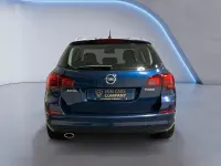 Gebraucht Opel Astra Innovation 140 PS (102 kW) 2011 Blau Kombi