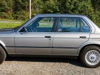 Gebraucht BMW 318 102 PS (75 kW) 1987 Silber Limousine