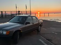 Gebraucht Mercedes 190 72 PS (52 kW) 1988 Braun Limousine