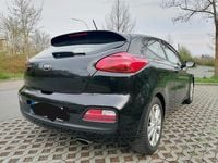 Gebraucht Kia Ceed 135 PS (99 kW) 2014 Schwarz Kleinwagen