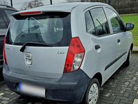 Gebraucht Hyundai i10 69 PS (50 kW) 2009 Silber Kleinwagen
