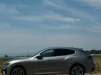 Gebraucht Maserati Levante 430 PS (316 kW) 2021 Grau SUV
