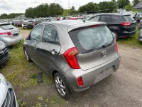 Gebraucht Kia Picanto Attract 69 PS (50 kW) 2014 Silber Kleinwagen