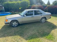 Gebraucht Mercedes E300 190 PS (139 kW) 1984 Limousine