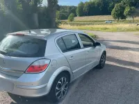 Gebraucht Opel Astra 106 PS (77 kW) 2004 Silber Limousine