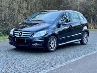 Gebraucht Mercedes B200 193 PS (141 kW) 2009 Kosmosschwarz  metalliclack Van / Kleinbus