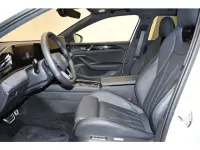 Gebraucht VW Passat R-line 265 PS (194 kW) 2025 Oryxweiß perlmutteffekt (metallic) Kombi