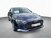 Gebraucht Audi A3 Ambiente 150 PS (110 kW) 2025 Navarrablau metallic Limousine