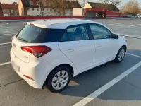 Gebraucht Hyundai i20 GO! 75 PS (55 kW) 2017 Weiß Kleinwagen