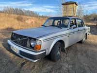 Gebraucht Volvo 244 109 PS (80 kW) 1977 Silber Limousine