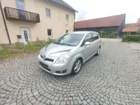 Gebraucht Toyota Corolla Verso Executive 177 PS (130 kW) 2009 Grün Van / Kleinbus