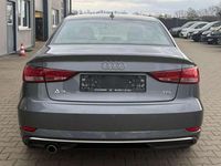 Gebraucht Audi A3 Sport 116 PS (85 kW) 2018 Monsungrau metallic Limousine