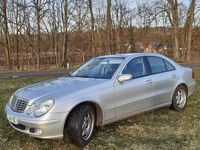 Gebraucht Mercedes E240 177 PS (130 kW) 2003 Silber Limousine