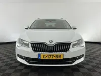 Gebraucht Skoda Superb Business Line 150 PS (110 kW) 2019 Weiß Kombi