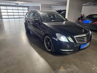 Gebraucht Mercedes E250 Avantgarde 204 PS (150 kW) 2012 Schwarz Kombi