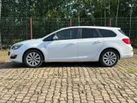 Gebraucht Opel Astra Active 110 PS (80 kW) 2013 Weiß Kombi