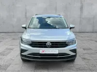 Gebraucht VW Tiguan Life 150 PS (110 kW) 2023 Reflexsilber metallic SUV