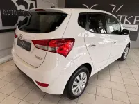 Gebraucht Hyundai ix20 Comfort 125 PS (91 kW) 2012 Weiß Kleinwagen