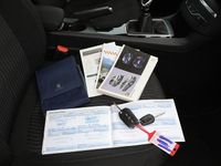 Gebraucht Peugeot 308 SW Active 120 PS (88 kW) 2015 Schwarz Kombi