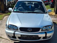 Usado Toyota Corolla 97 HP (71 kW) 2001 Prateado Sedan