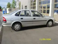 Gebraucht Opel Vectra 75 PS (55 kW) 1998 Silber Limousine