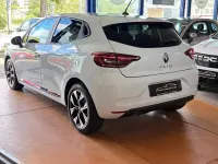 Gebraucht Renault Clio V Evolution 67 PS (49 kW) 2023 Weiß Limousine