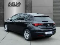 Gebraucht Opel Astra Dynamic 105 PS (77 kW) 2018 Schwarz Limousine